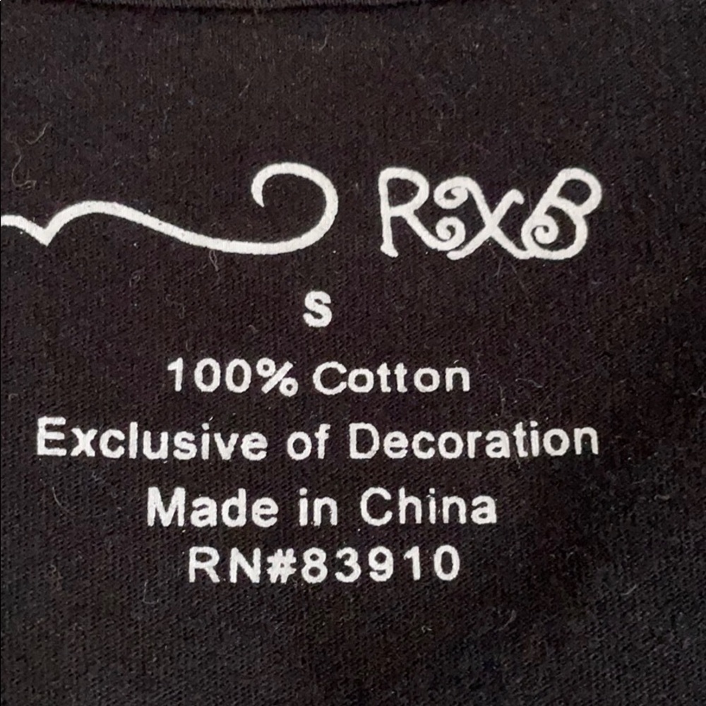 Cute Gathered Tee Shirt! - Picture 2 of 10